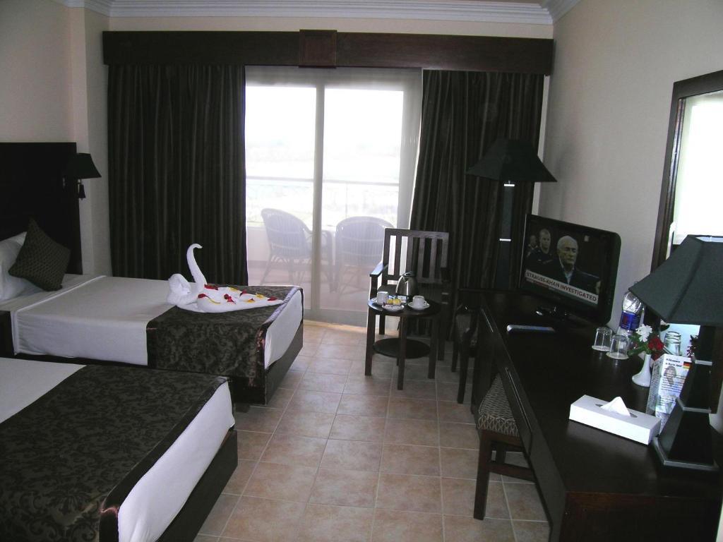 Royal Brayka Beach Resort Abu Dabbab Room photo