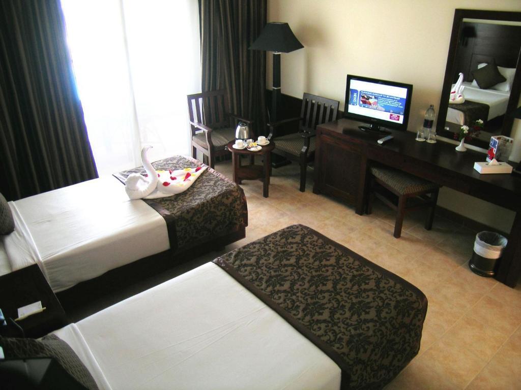 Royal Brayka Beach Resort Abu Dabbab Room photo