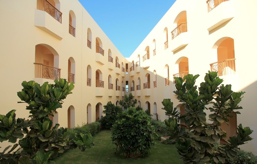 Royal Brayka Beach Resort Abu Dabbab Exterior photo